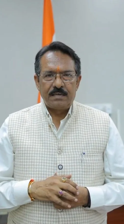 सत्येंद्र जैन की ज़मानत पर AAP का जश्न, BJP का पलटवार- 'यह क्लीन चिट नहीं, सामान्य न्यायिक प्रक्रिया है'