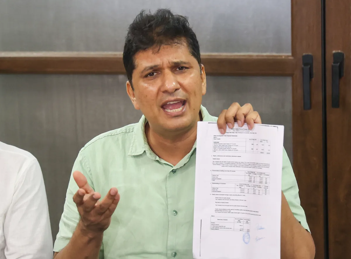 शाहदरा: वकीलों से मारपीट के बाद AAP नेता सौरभ भारद्वाज का दिल्ली पुलिस पर हमला, एकजुटता की अपील