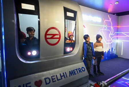 समय की पाबंदी में दिल्ली मेट्रो ने न्यूयॉर्क और पेरिस को पछाड़ा, दुनिया के शीर्ष नेटवर्कों में हुई शामिल