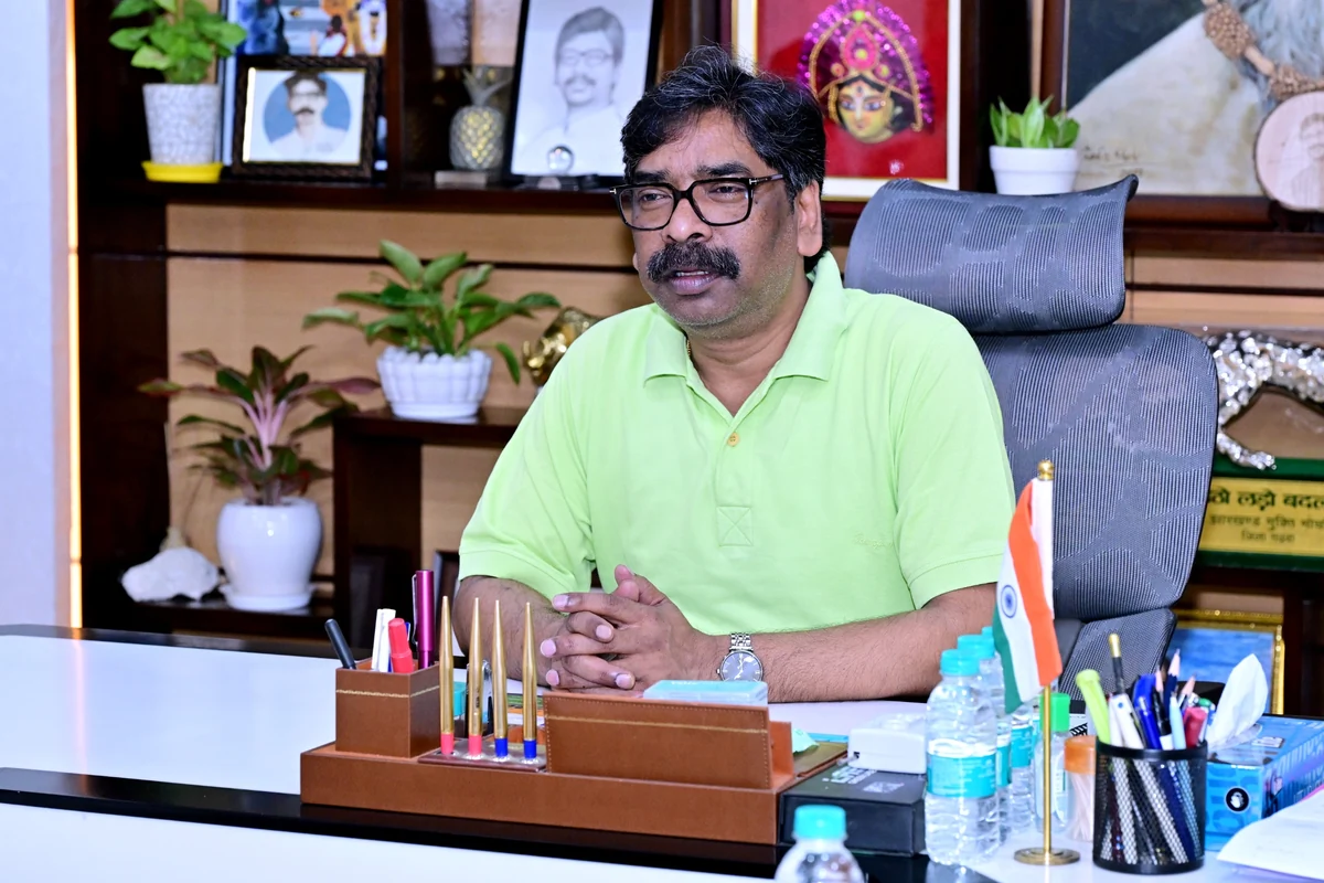 लातेहार: आदिवासी महिला से कथित मारपीट और प्रताड़ना पर CM सोरेन सख्त, जांच के आदेश दिए