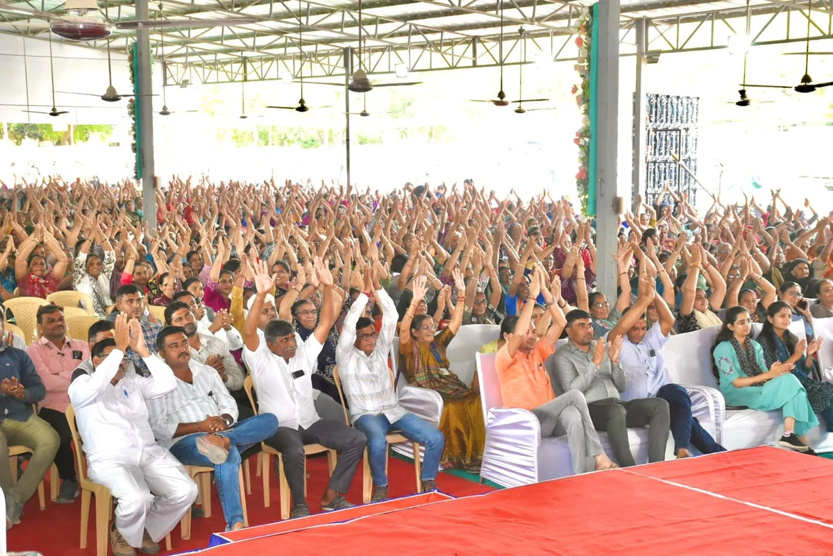 पीएम-किसान योजना: गुजरात के 52 लाख से ज़्यादा किसानों के खातों में पहुँचे 1,051 करोड़ रुपए
