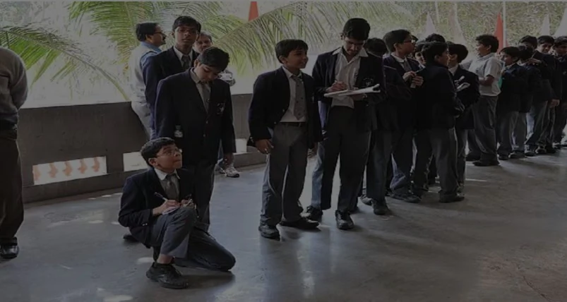 गुजरात: स्कूलों में बाहरी लोगों के प्रवेश पर अब सख़्त पहरा, सरकार ने जारी किए नए नियम