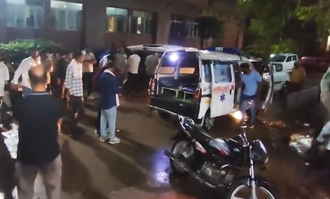 झालावाड़: दरगाह घाटी में तीर्थयात्रियों पर चढ़ी बेकाबू बस, कोटा के 2 युवकों की मौत
