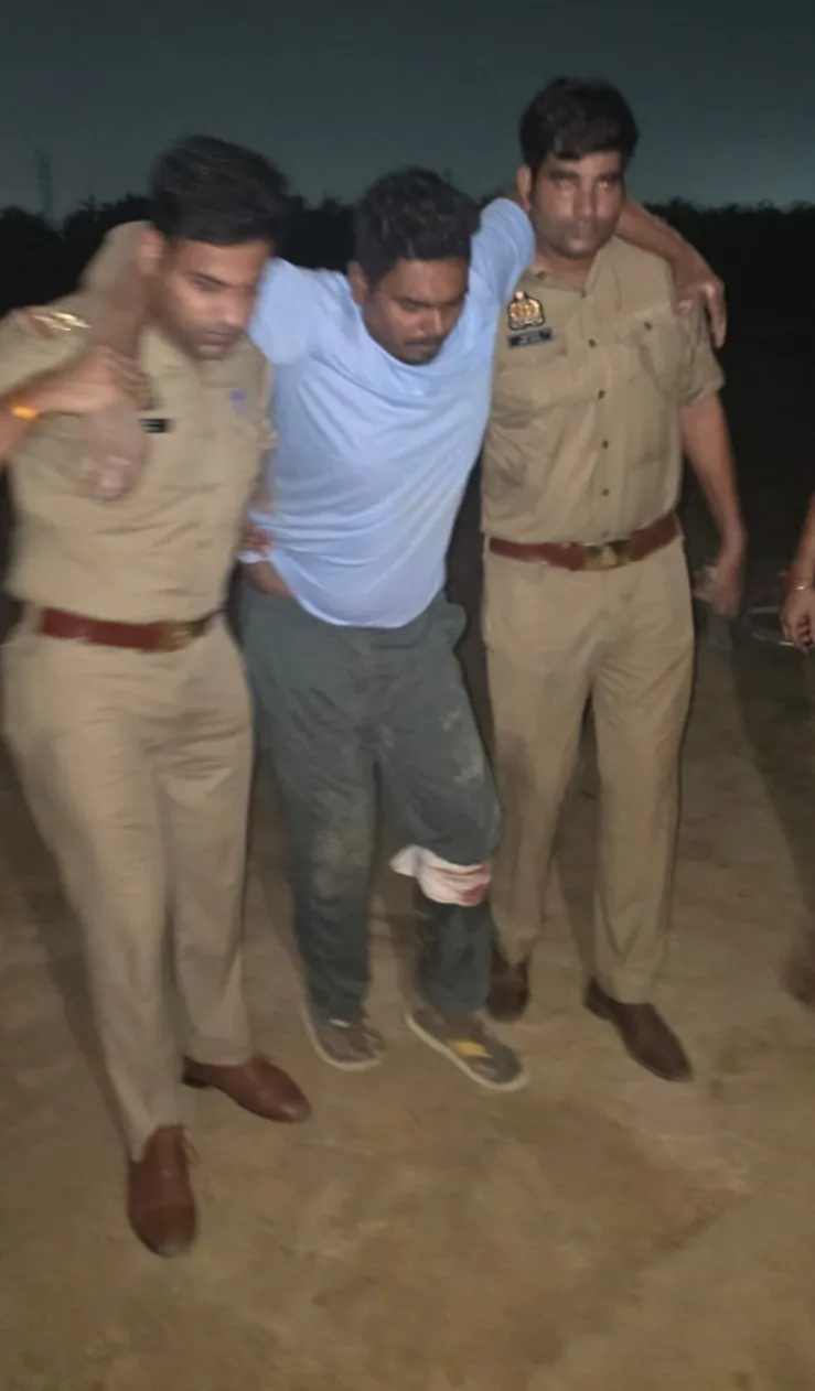 गाजियाबाद: पुलिस से मुठभेड़ में चेन स्नैचर आसिफ घायल, पैर में लगी गोली
