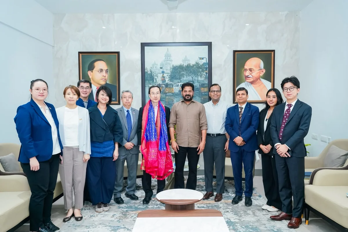 तेलंगाना में सेमीकंडक्टर उद्योग की संभावनाएं, CM रेवंत रेड्डी ने सिंगापुर को दिया निवेश का न्योता