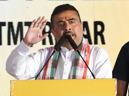 पश्चिम बंगाल में 1000 नई बसों से बदलेगी परिवहन की तस्वीर, जलमार्गों पर भी सरकार का ज़ोर