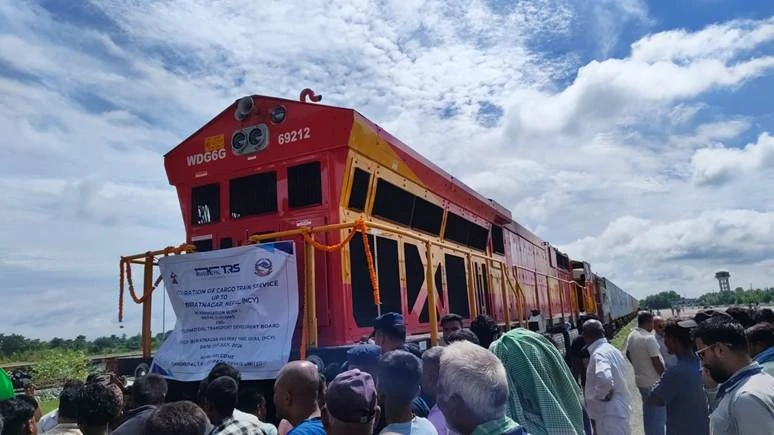 भारत-नेपाल व्यापार में नया अध्याय: कोलकाता से पहली सीधी मालगाड़ी बिराटनगर पहुँची