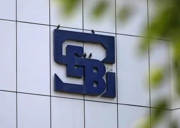 बिना लाइसेंस के दे रहे थे निवेश की सलाह, SEBI का बड़ा आदेश — ₹546 करोड़ लौटाए अवधूत साठे ट्रेडिंग एकेडमी