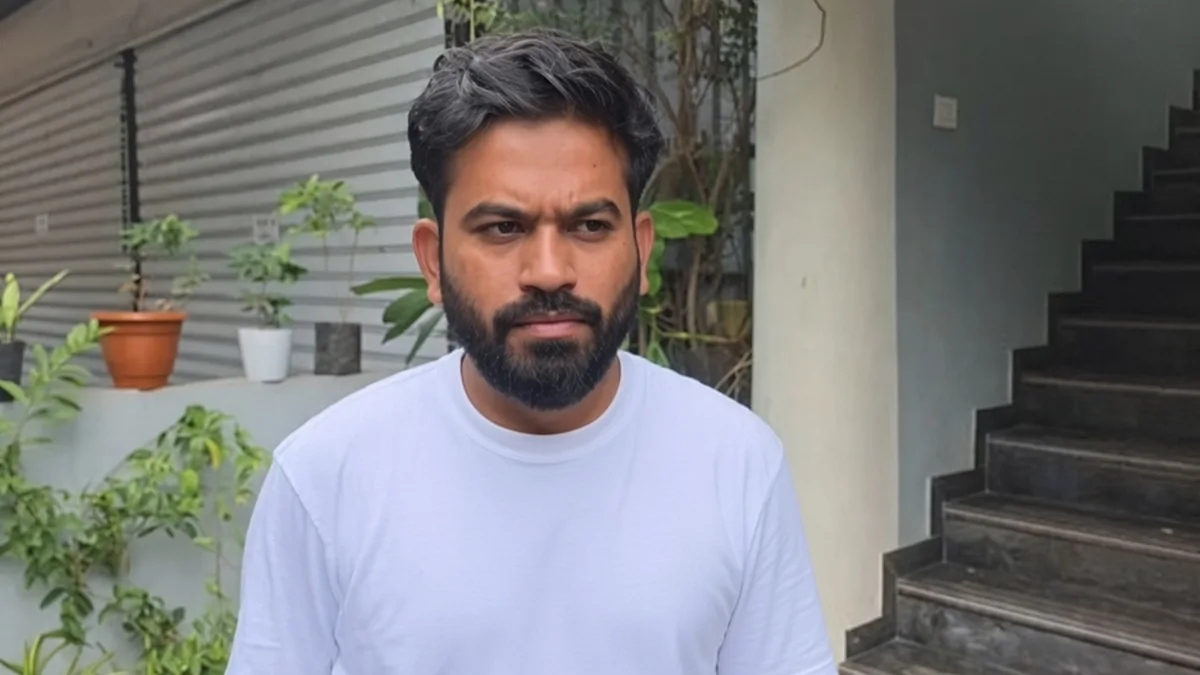 महाराष्ट्र: आदिवासी स्कूलों की बदहाली पर 'कॉकरोच जनता पार्टी' का अभियान, 2 साल में 590 बच्चों की मौत का दावा