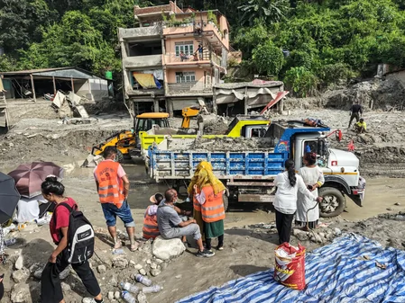 नेपाल बाढ़ त्रासदी: मृतकों का आंकड़ा 1100 के पार, चार हजार से ज्यादा लोग अब भी लापता