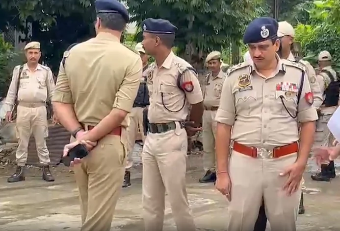 असम-त्रिपुरा सीमा पर भाजपा बूथ अध्यक्ष की हत्या, 6 गिरफ़्तार, इलाके में तनाव के बाद निषेधाज्ञा लागू
