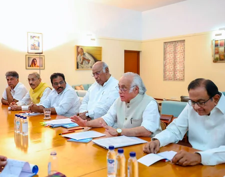 परिसीमन विधेयक पर आम सहमति बनाने की मांग, खड़गे ने मानसून सत्र से पहले सर्वदलीय बैठक के लिए पीएम मोदी को लिखा पत्र
