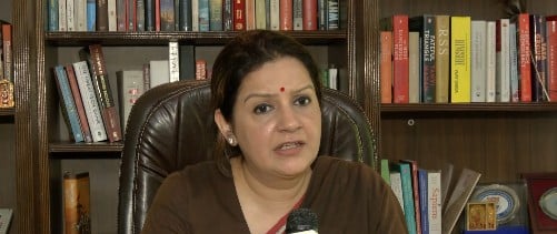 राम रहीम की पैरोल पर प्रियंका चतुर्वेदी ने उठाए सवाल, महंगाई और महिला अधिकारों पर भी सरकार को घेरा