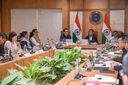 अरुणाचल प्रदेश का बड़ा फैसला: 7,834 करोड़ के पैकेज को मंजूरी, शिक्षा, सड़क और बिजली पर रहेगा ज़ोर