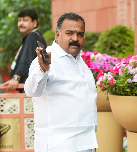 जंतर-मंतर पर छात्र प्रदर्शन: पुलिस कार्रवाई को लेकर कांग्रेस सांसद ने लोकसभा में दिया स्थगन प्रस्ताव, गृह मंत्री से मांगा जवाब