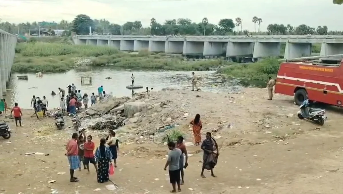तमिलनाडु: गणेश विसर्जन के दौरान नदी में डूबे इंजीनियरिंग छात्र की मौत, प्रशासन पर लापरवाही का आरोप