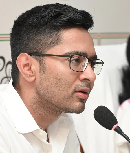 हेट स्पीच मामला: वॉयस सैंपल देने में अभिषेक बनर्जी की हिचक पर कलकत्ता हाईकोर्ट ने उठाए सवाल