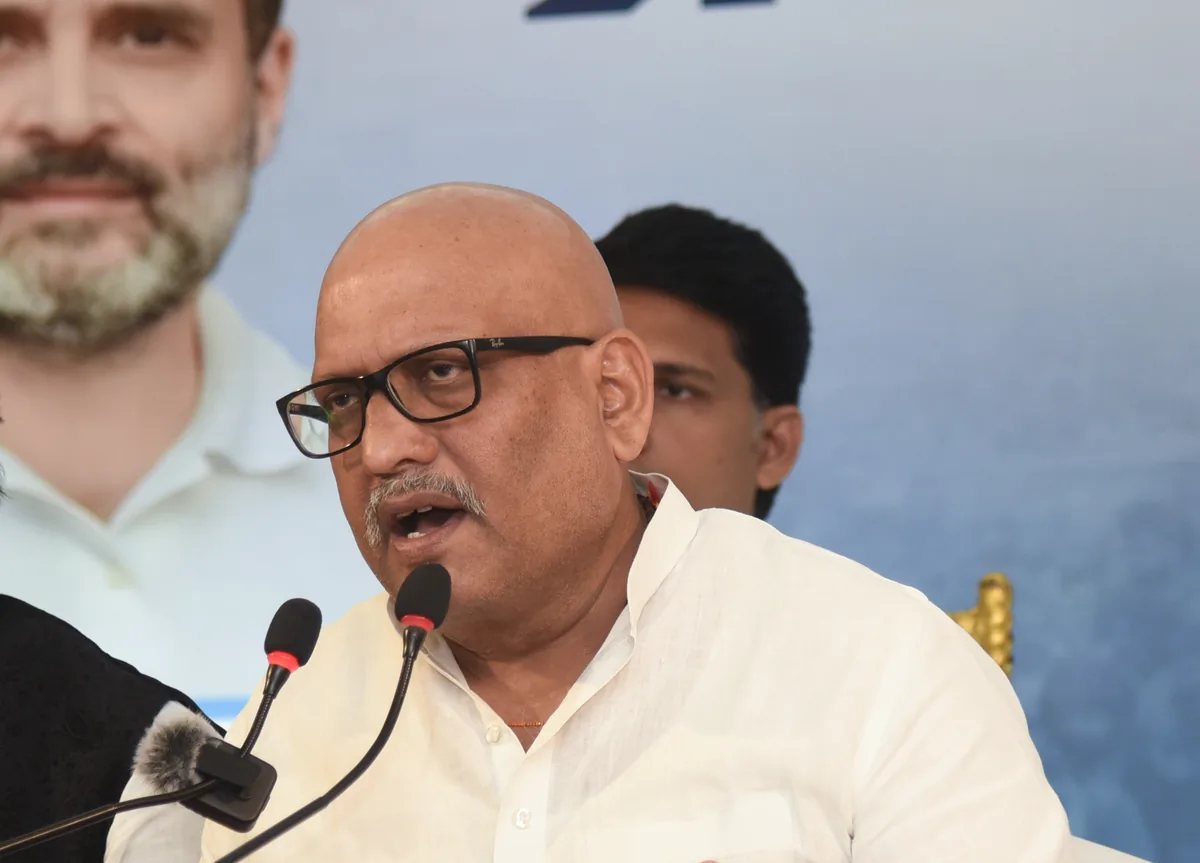 लखनऊ-कानपुर हाईवे: ₹4200 करोड़ की सड़क उद्घाटन के बाद धंसी, कांग्रेस ने राज्यपाल से उच्चस्तरीय जांच की मांग की