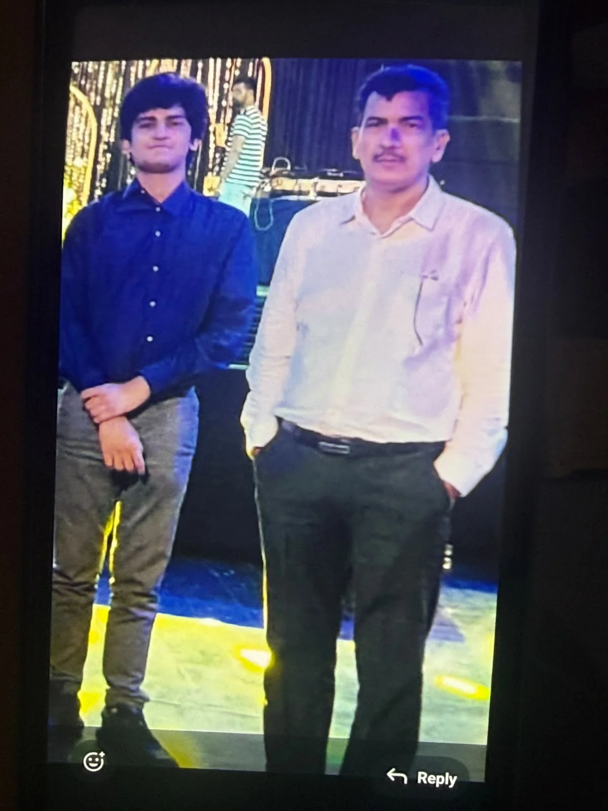 नोएडा में दर्दनाक घटना: पिता की हत्या के बाद किशोर ने मेट्रो के आगे कूदकर जान दी