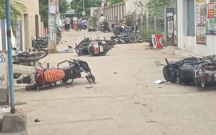 आंध्र प्रदेश: स्थानीय निकाय चुनाव नामांकन के पहले दिन हिंसा, YSRCP ने TDP पर लगाया हमलों का आरोप