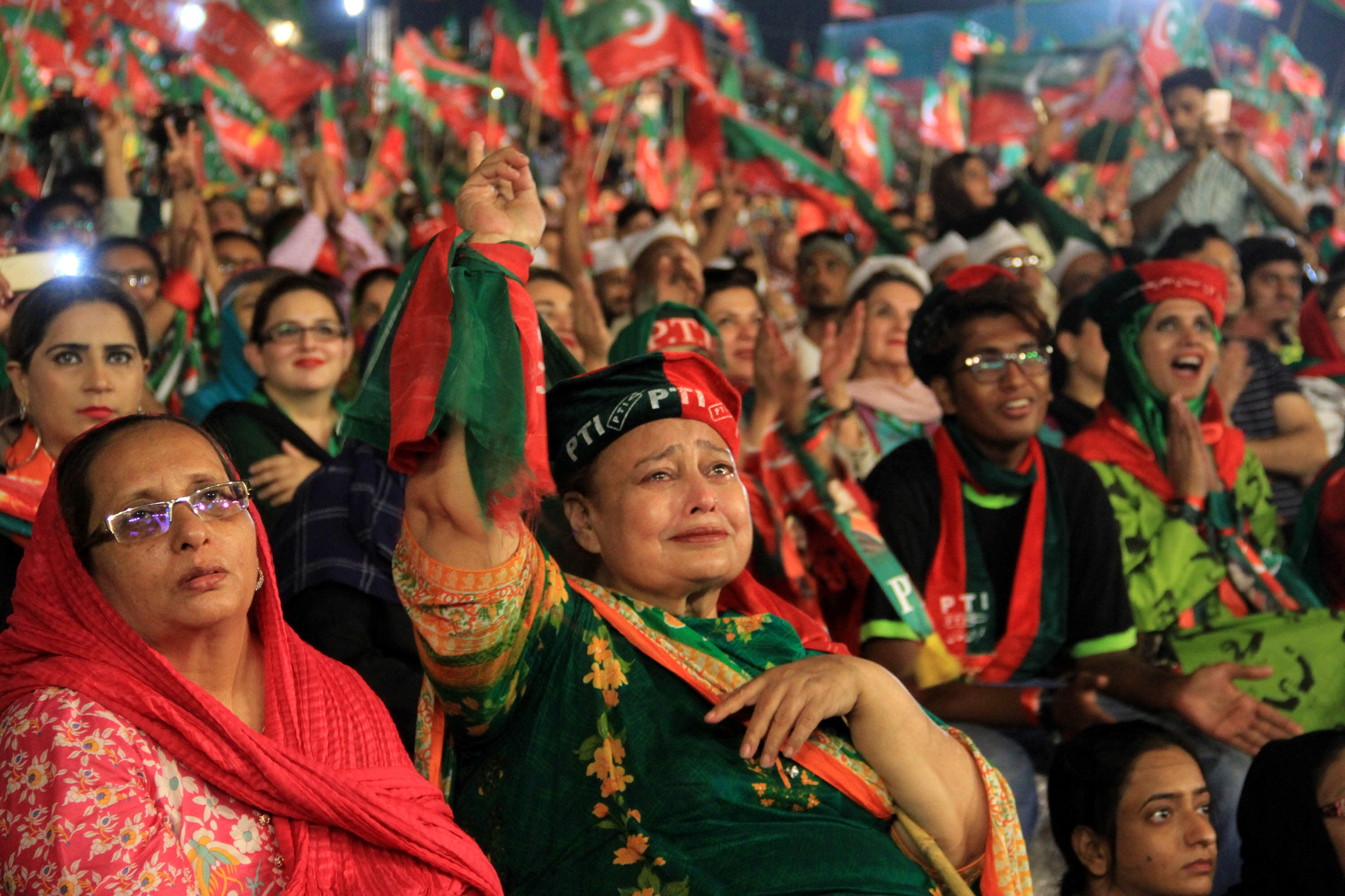 रावलपिंडी में सेना की तैनाती: PTI के लॉन्ग मार्च से पहले शहबाज सरकार का बड़ा सुरक्षा कदम