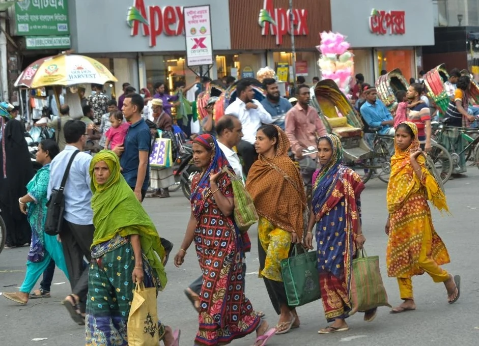 बांग्लादेश में गहराया गैस संकट: परिवहन ठप, रसोई के चूल्हे ठंडे, जानें क्या है वजह