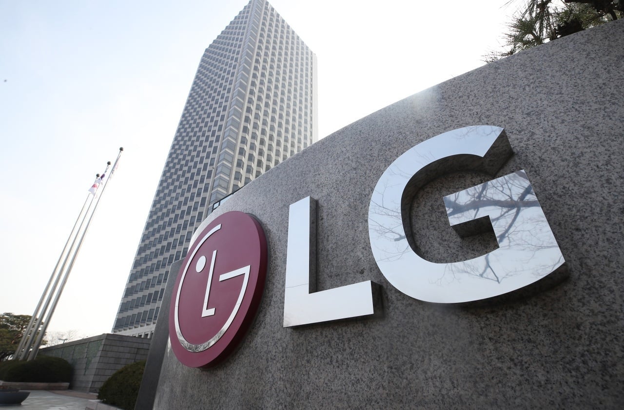 LG इलेक्ट्रॉनिक्स को 153 करोड़ रुपये का कस्टम ड्यूटी नोटिस, रॉयल्टी भुगतान पर सवाल