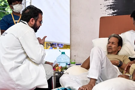 सोनम वांगचुक का अनशन: दिल्ली हाईकोर्ट ने दिया निर्देश, रोज़ाना हो स्वास्थ्य की निगरानी, जीवन बचाने के हरसंभव प्रयास हों