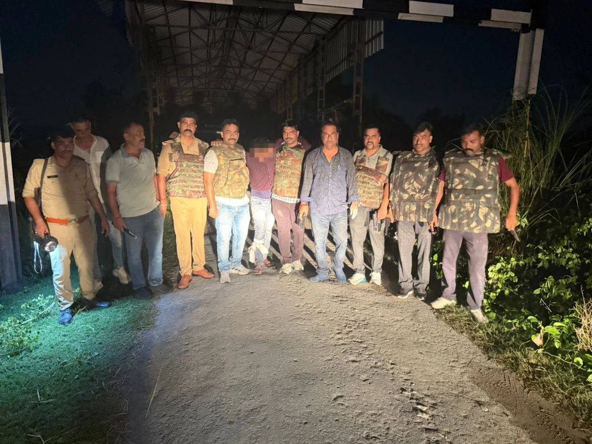 कुशीनगर: पुलिस पर ट्रक चढ़ाने का आरोपी 50 हजारी इनामी बदमाश, मुठभेड़ के बाद गिरफ्तार