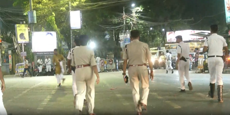 कोलकाता पुलिस: सरकारी क्लर्क पर 4 साल में 51 लाख रुपये के गबन का आरोप, फर्जी बिल बनाकर मां के खाते में भेजता था पैसा