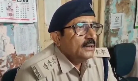 पटना पुलिस को मिली बड़ी कामयाबी, हत्या-रंगदारी समेत 28 मामलों में वांछित भू-माफिया संतोष डॉन गिरफ्तार