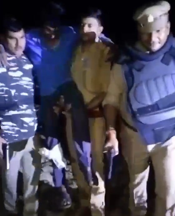 कानपुर: बिजली के तार चुराने वाले गिरोह से पुलिस की मुठभेड़, एक बदमाश गोली लगने से घायल