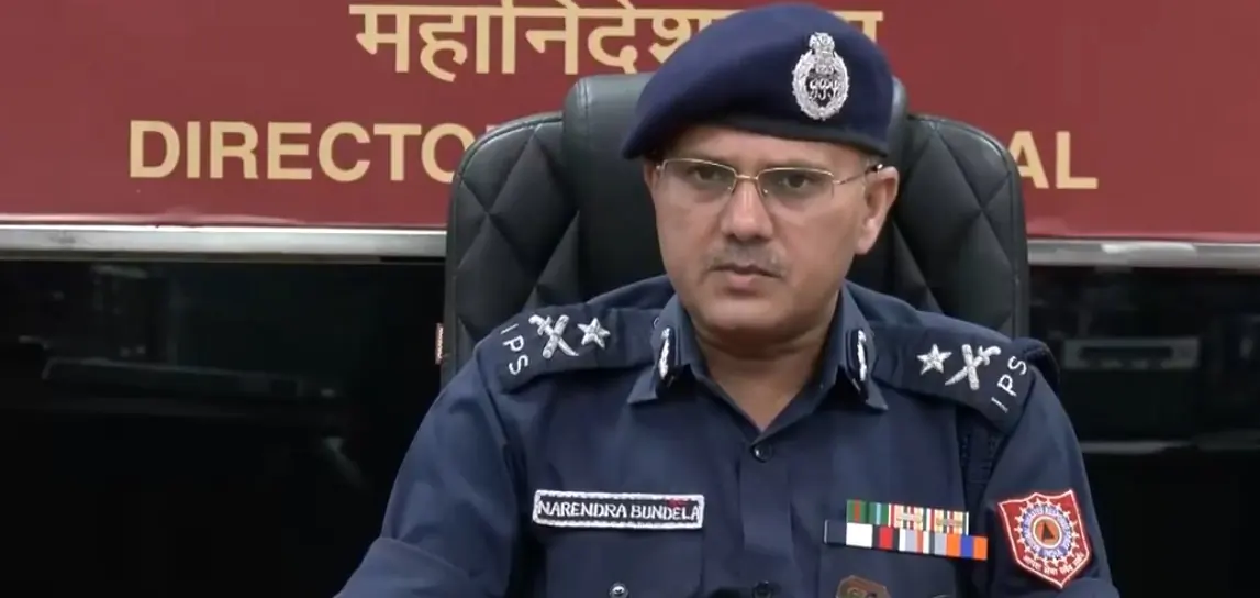 सत्य निकेतन इमारत हादसा: मलबे में जिंदगियां तलाशने में जुटी NDRF, बचाव कार्य पूरी रात जारी रहने की संभावना