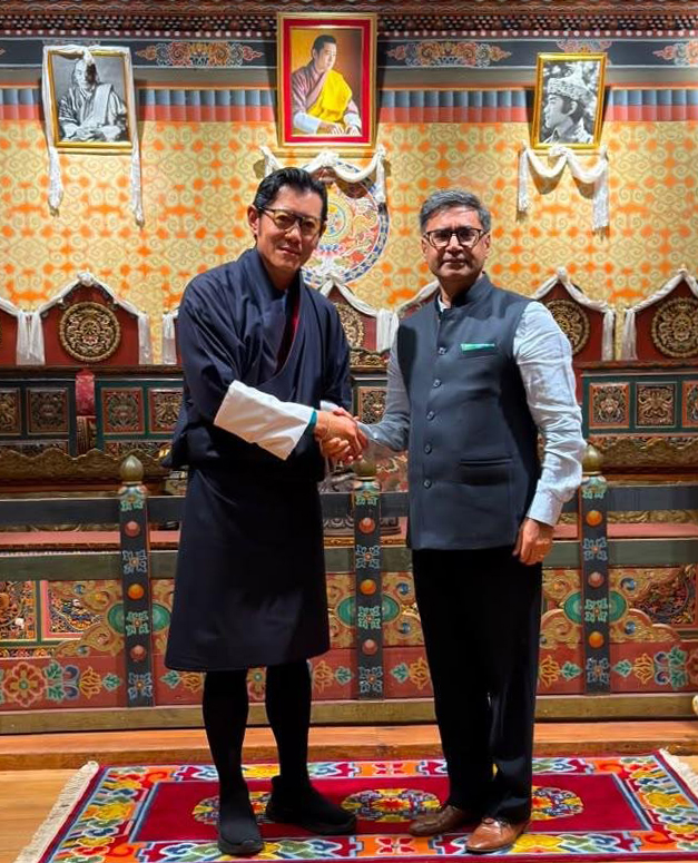 भारत-भूटान संबंध: विदेश सचिव विक्रम मिस्री के दौरे पर 10,000 करोड़ की सहायता और कई अहम समझौतों की समीक्षा