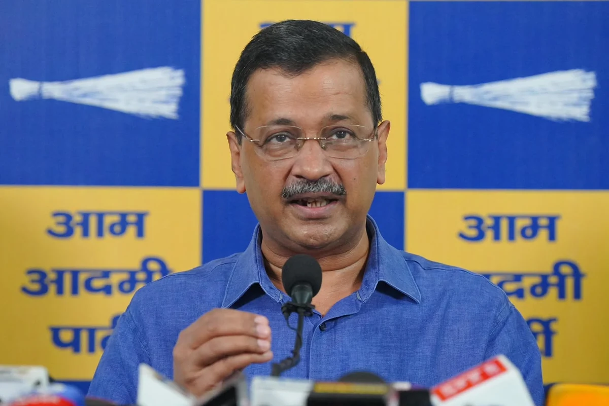 पीएम मोदी के 'दिमागी नक्सली' वाले बयान पर केजरीवाल का पलटवार, पूछे कई तीखे सवाल