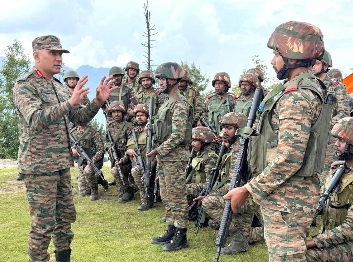 ऑपरेशन सिंदूर: उत्तरी कमान ने 88 घंटों में 7 आतंकी ठिकाने तबाह किए, 12 हजार गोलियां दागीं