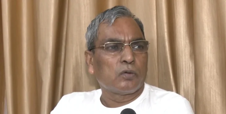 सीएम योगी के 'बाबर' वाले बयान पर राजनीतिक घमासान, NDA ने किया समर्थन, कांग्रेस का पलटवार