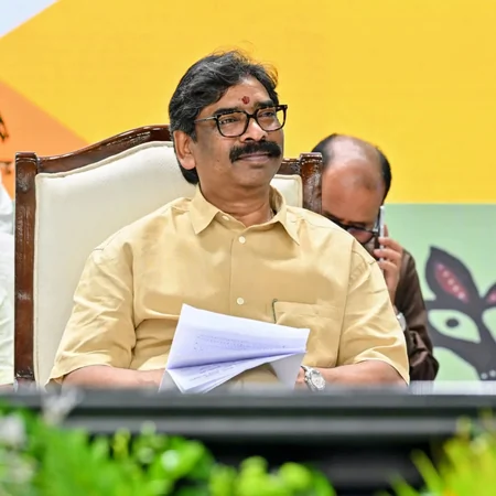 झारखंड की नई औद्योगिक और टेक्सटाइल नीतियां: दिल्ली में उद्योग जगत से सुझाव लेंगे हेमंत सोरेन