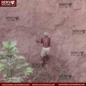 70 year old man of chhatarpur parched village digs well for family 2 news4social -