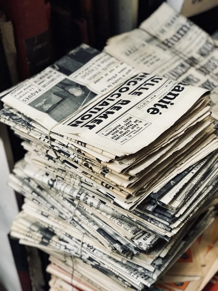 Corona Virus stay in a Newspaper