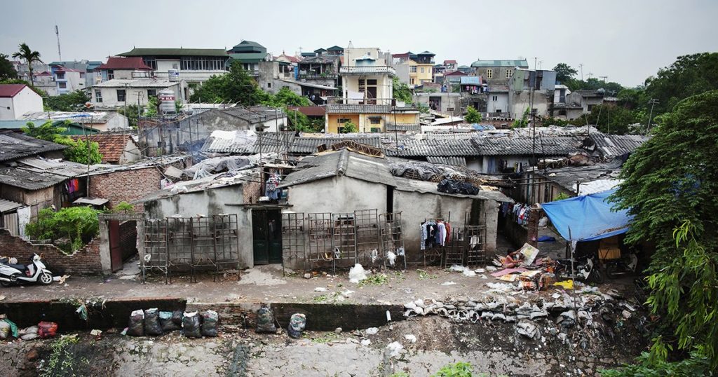 extreme poverty un explainer social share.jpg 1500x670 q85 crop subsampling 2