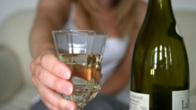 110907142931 mulher alcool pa 304x171 pa nocredit