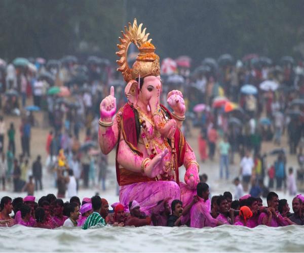 2017 9image 07 31 392202000ganesh visarjan ll